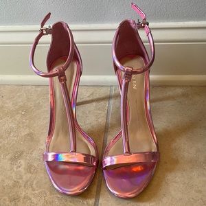 Gianni Bini Pink Iridescent Heels 🩷